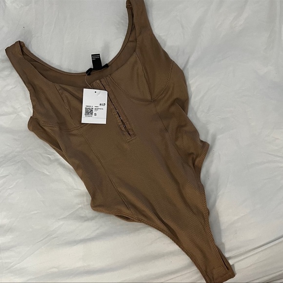 Forever 21 Tops - 💛Traded💛